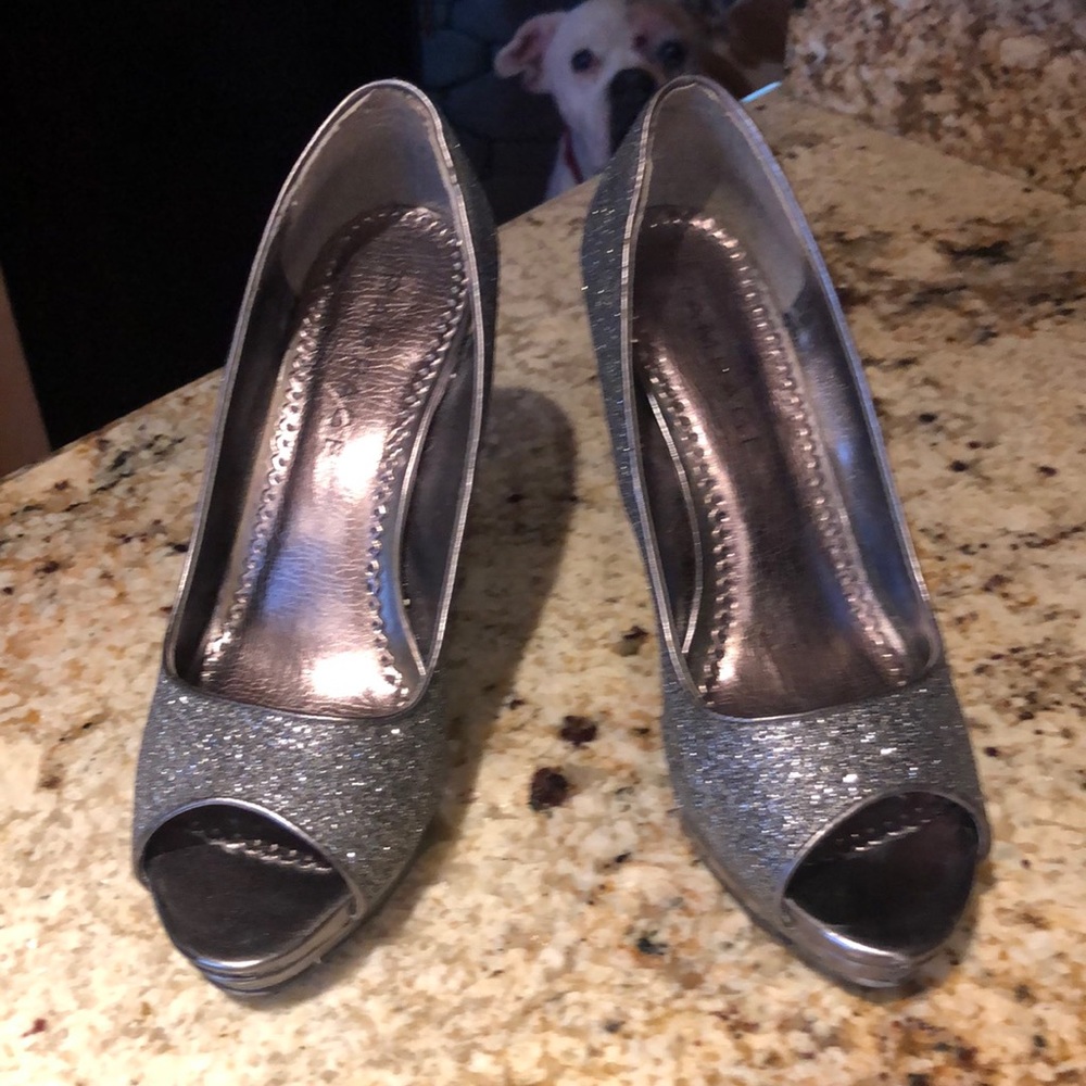 Dress shoes